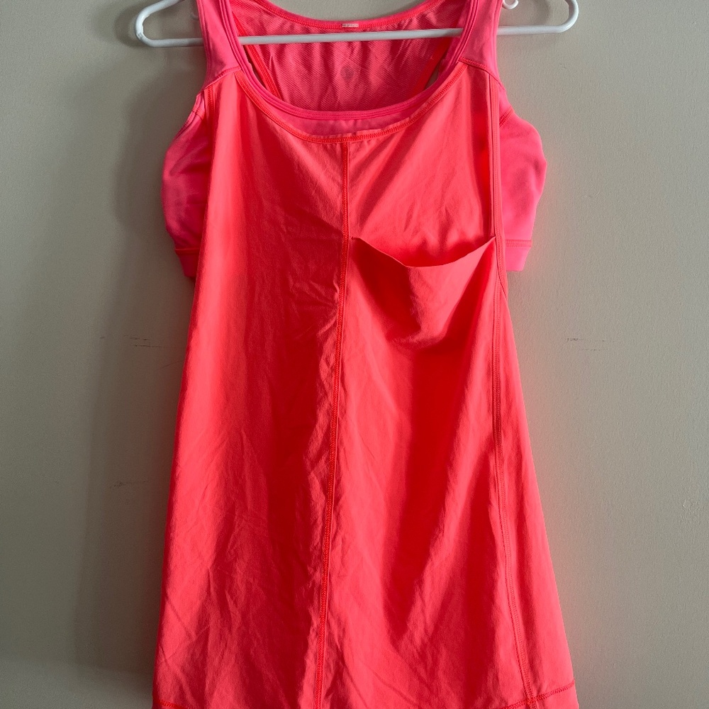 Lululemon tank